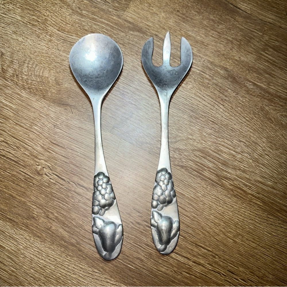 Vintage Cast‎ Aluminum Salad Serving Fork & Spoon Set 10” Grape Motif